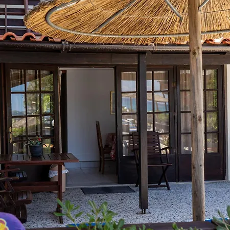 Appartamento Oasis Beachfront & Apartments, By Zantewize *